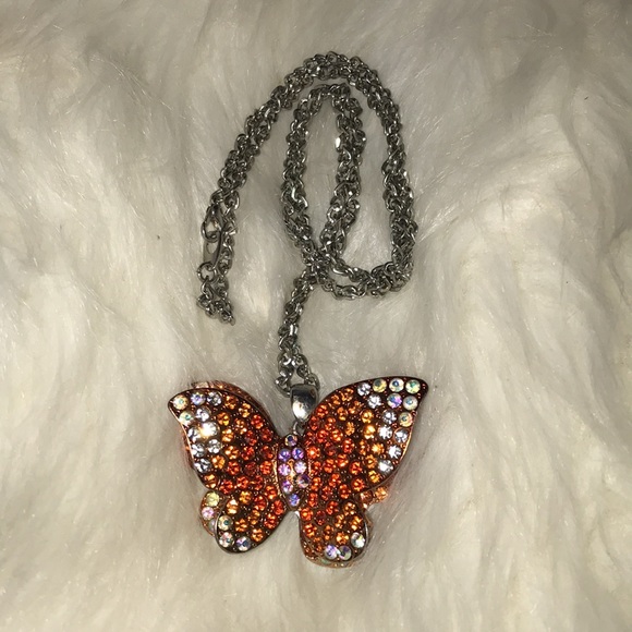 Butterfly Rhinestone Necklace - Picture 4 of 16